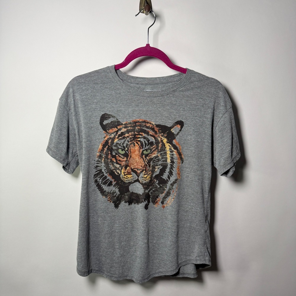 Anthropologie Tigress Crewneck T-Shirt Womens XS Grey Tiger Graphic Relaxed Fit